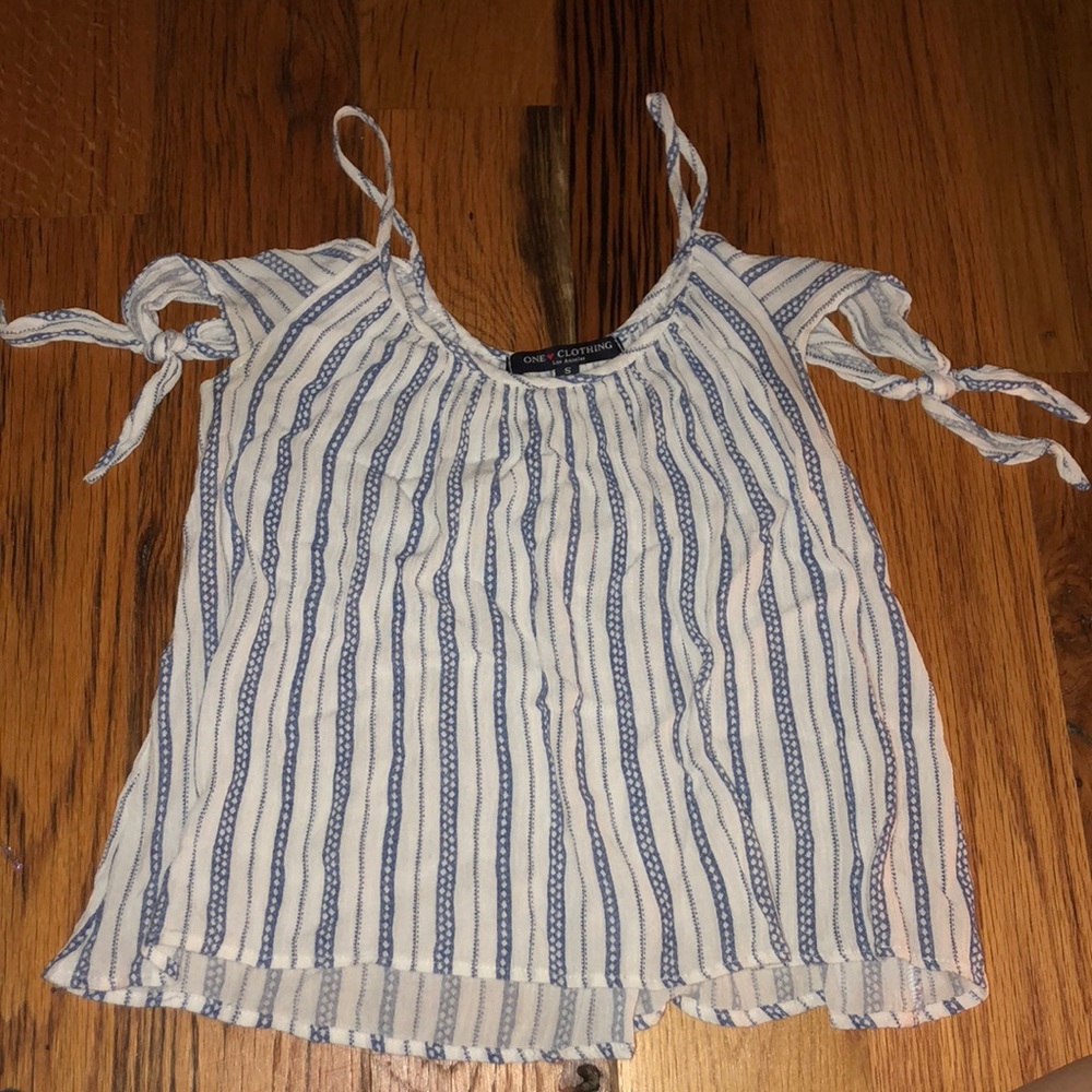 cold shoulder summer shirt